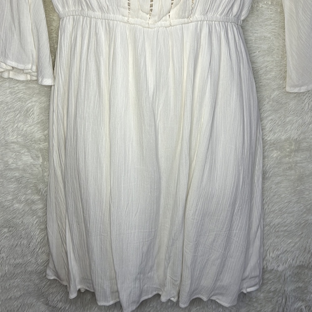 White off the shoulder dress, size Medium - Picture 6 of 11